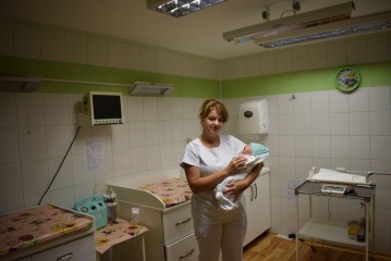 Svidnícka pôrodnica zažila vlani “baby boom” v regióne. Ten celoslovenský „televízny“, kde natáčajú živé pôrody...